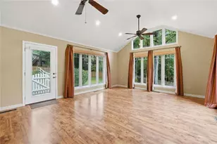 1726 W Point Cir, Marietta, GA 30068 - Photo 15