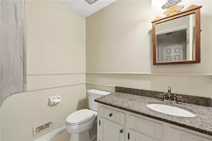 1726 W Point Cir, Marietta, GA 30068 - Photo 9