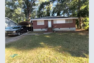 121 N Lake Drive, Jonesboro, GA 30236 - Photo 1