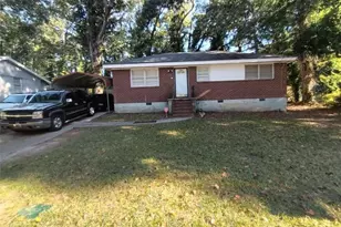 121 N Lake Dr, Jonesboro, GA 30236 - Photo 1