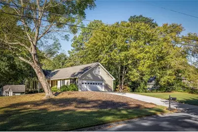 5011 Stones Crossing Drive SW, Lilburn, GA 30047 - Photo 37