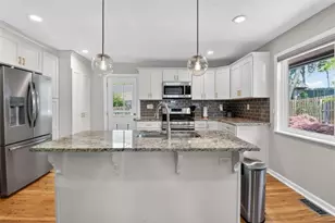 823 Frances Dr, Smyrna, GA 30080 - Photo 11