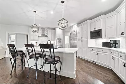 2940 Woodvale Court, Alpharetta, GA 30022 - Photo 9