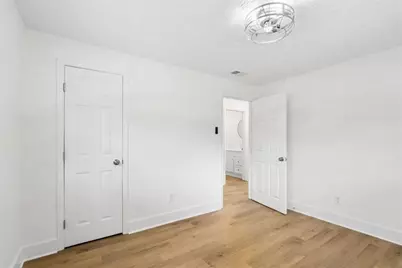 210 Douglas Street, Monroe, GA 30655 - Photo 17