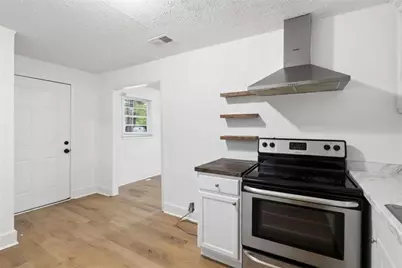 210 Douglas Street, Monroe, GA 30655 - Photo 11