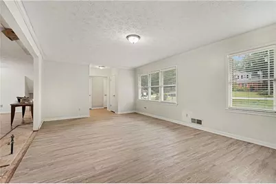 4238 Rocky Ledge Way, Snellville, GA 30039 - Photo 5