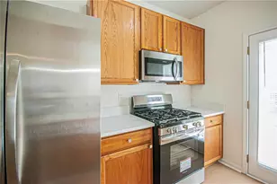 210 Parkgreen Rd, Lawrenceville, GA 30044 - Photo 11