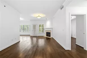 211 Colonial Homes Dr NW, Atlanta, GA 30309 - Photo 5
