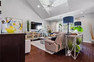 1529 Bungalow Ln NW, Atlanta, GA 30318 - Photo 3