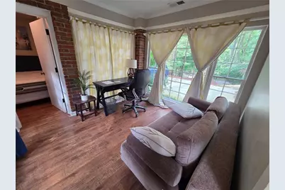 943 Barton Woods Road NE, Atlanta, GA 30307 - Photo 3