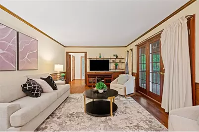 260 Burdette Road NW, Sandy Springs, GA 30327 - Photo 15