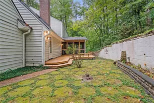 260 Burdette Rd NW, Sandy Springs, GA 30327 - Photo 51