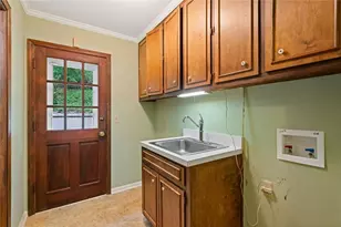 260 Burdette Rd NW, Sandy Springs, GA 30327 - Photo 45