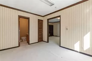313 Nancy Ct SW, Lilburn, GA 30047 - Photo 15