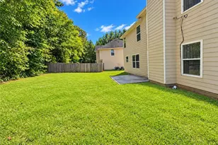 630 Ironstone Dr, Fairburn, GA 30213 - Photo 3