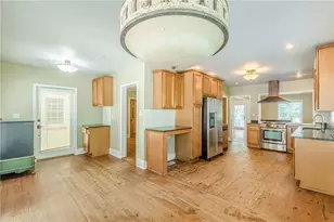2367 Ridgeway Ave, College Park, GA 30337 - Photo 15
