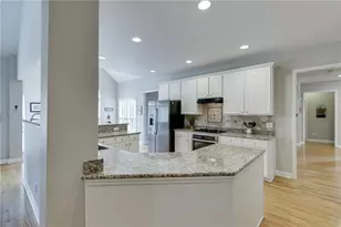 982 Spring Park Ln, Suwanee, GA 30024 - Photo 11