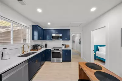 674 Jett Street NW, Atlanta, GA 30318 - Photo 21