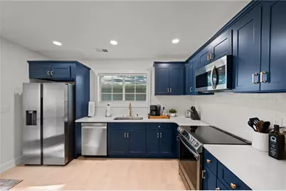 674 Jett Street NW, Atlanta, GA 30318 - Photo 15