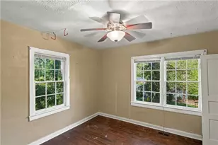 620 S Gordon Circle, Hapeville, GA 30354 - Photo 15