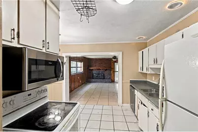 620 S Gordon Circle, Hapeville, GA 30354 - Photo 9