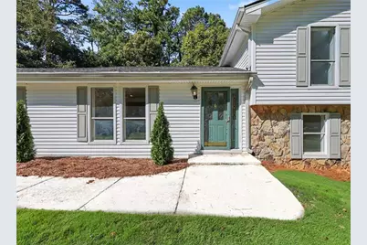 3852 Chattawood Drive NW, Duluth, GA 30096 - Photo 3