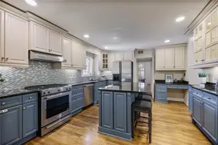 2218 Peachtree Rd NW, Atlanta, GA 30309 - Photo 3