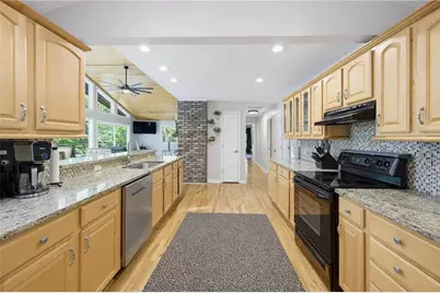 3599 Lakeview Drive, Gainesville, GA 30501 - Photo 5