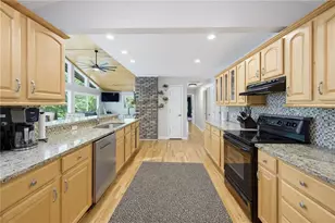 3599 Lakeview Dr, Gainesville, GA 30501 - Photo 5