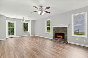 121 Cypress Ct, Canton, GA 30115 - Photo 5