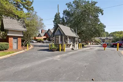 6851 Roswell Road #F19, Sandy Springs, GA 30328 - Photo 11