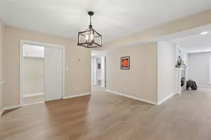 6851 Roswell Rd, Sandy Springs, GA 30328 - Photo 25