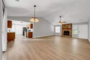219 Colony Springs Dr, Woodstock, GA 30188 - Photo 5
