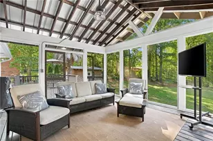 173 Laurelwood Ln, Alpharetta, GA 30009 - Photo 5
