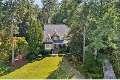4659 Club Circle NE, Atlanta, GA 30319 - Photo 3