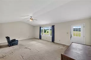 1701 Beeks Rd, Williamson, GA 30292 - Photo 9