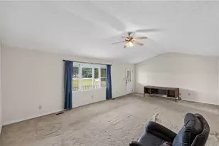 1701 Beeks Rd, Williamson, GA 30292 - Photo 11