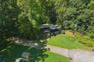 4343 Hamill Ct, Buford, GA 30519 - Photo 9