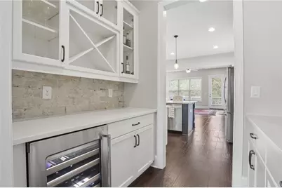 895 Samples Lane NW, Atlanta, GA 30318 - Photo 5