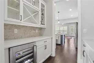 895 Samples Ln NW, Atlanta, GA 30318 - Photo 5