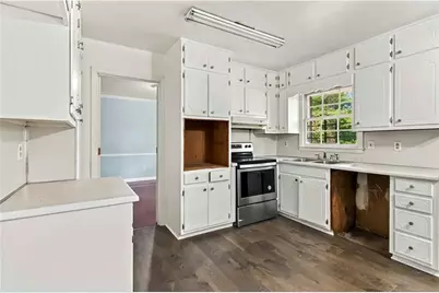 4258 Executive Drive, Stone Mountain, GA 30083 - Photo 13