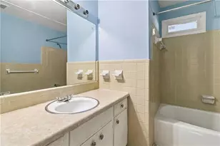 4258 Executive Dr, Stone Mountain, GA 30083 - Photo 15