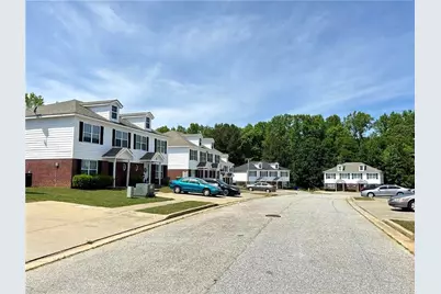 941 Old Mill Point #B, Monroe, GA 30655 - Photo 13