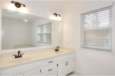 1321 Lakeshore Drive, Snellville, GA 30078 - Photo 29
