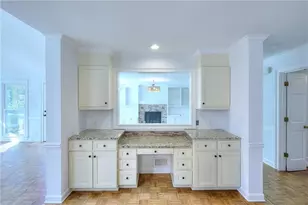 1321 Lakeshore Dr, Snellville, GA 30078 - Photo 11