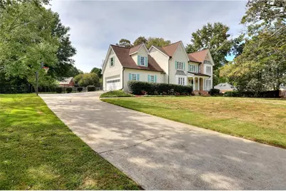 1321 Lakeshore Drive, Snellville, GA 30078 - Photo 5