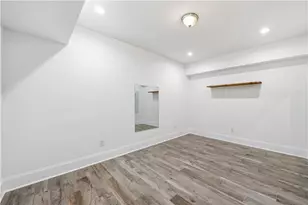 7611 Regency Cir, Sandy Springs, GA 30350 - Photo 77