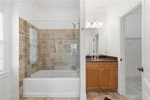 7611 Regency Cir, Sandy Springs, GA 30350 - Photo 57