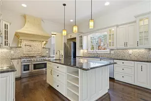 7611 Regency Cir, Sandy Springs, GA 30350 - Photo 31
