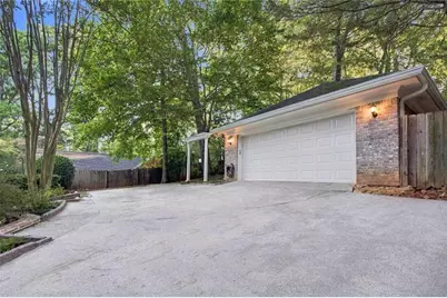 935 Clifton Road NE, Atlanta, GA 30307 - Photo 57